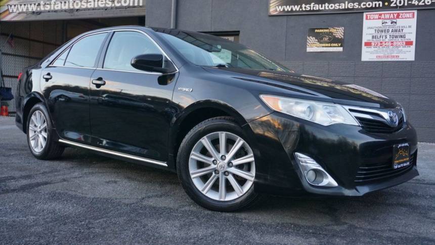 2014 Toyota Camry Hybrid XLE — Sedan — 117,311 mi — Hasbrouck Heights, NJ