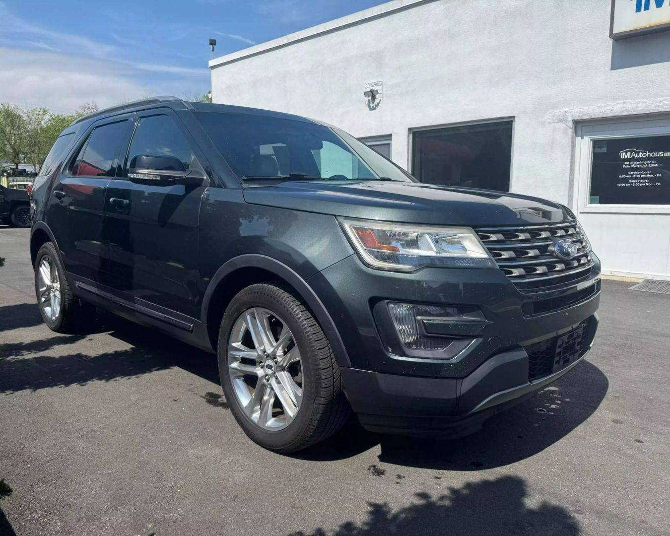 2016 Ford Explorer XLT — SUV — 117,476 mi — Falls Church, VA