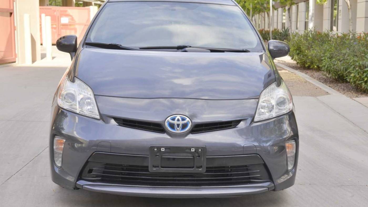 2014 Toyota Prius Three — Sedan — 109,884 mi — Tempe, AZ
