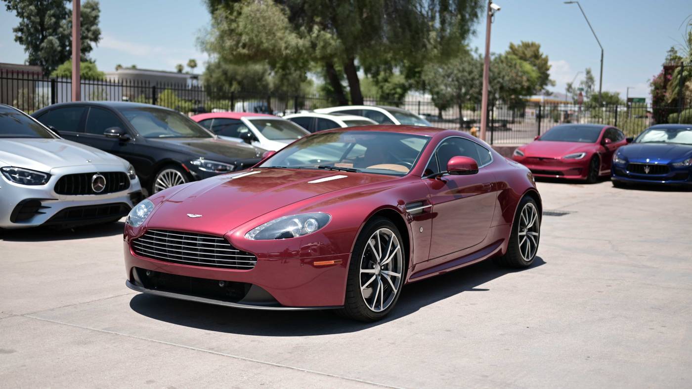 2012 Aston Martin V8 Vantage Base