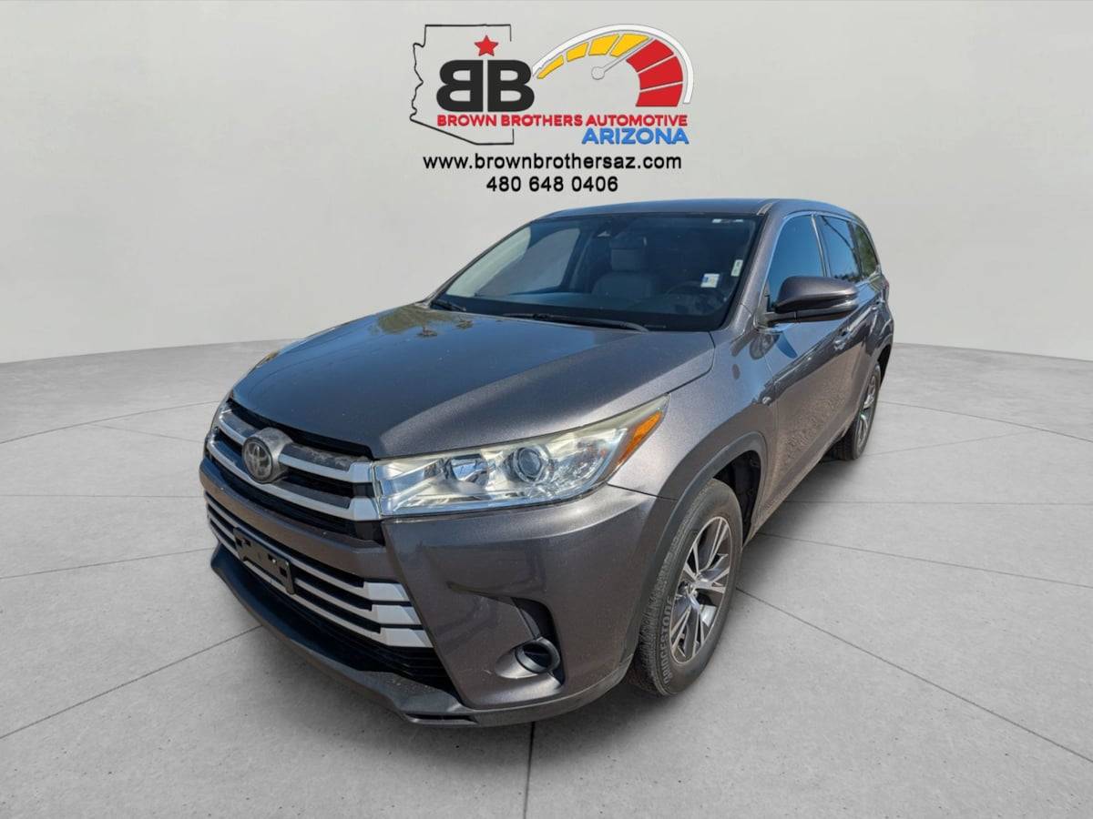 2017 Toyota Highlander LE — SUV — 102,333 mi — Mesa, AZ