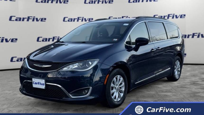 2017 Chrysler Pacifica Touring L — Minivan — 108,169 mi — Plaistow, NH