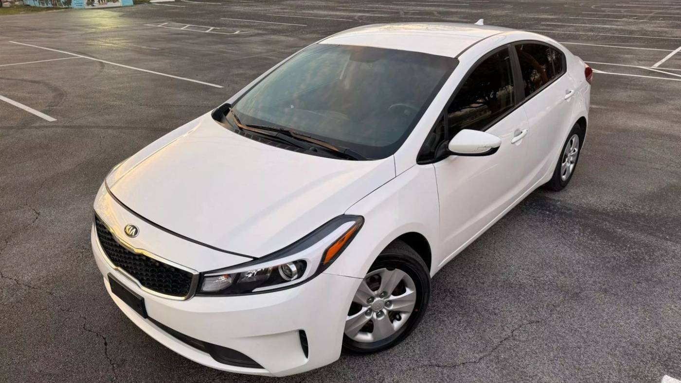 2017 Kia Forte LX — Sedan — 117,615 mi — Arlington, TX