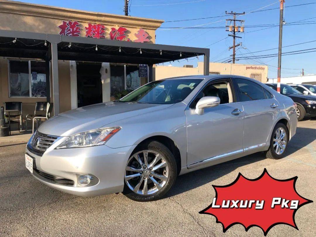 2010 Lexus ES ES 350 — Sedan — 136,682 mi — EL MONTE, CA