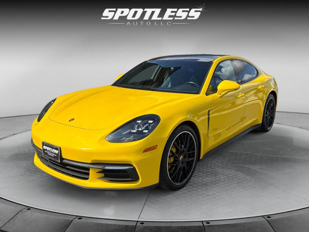 2018 Porsche Panamera 4 — Hatchback — 52,687 mi — San Antonio, TX