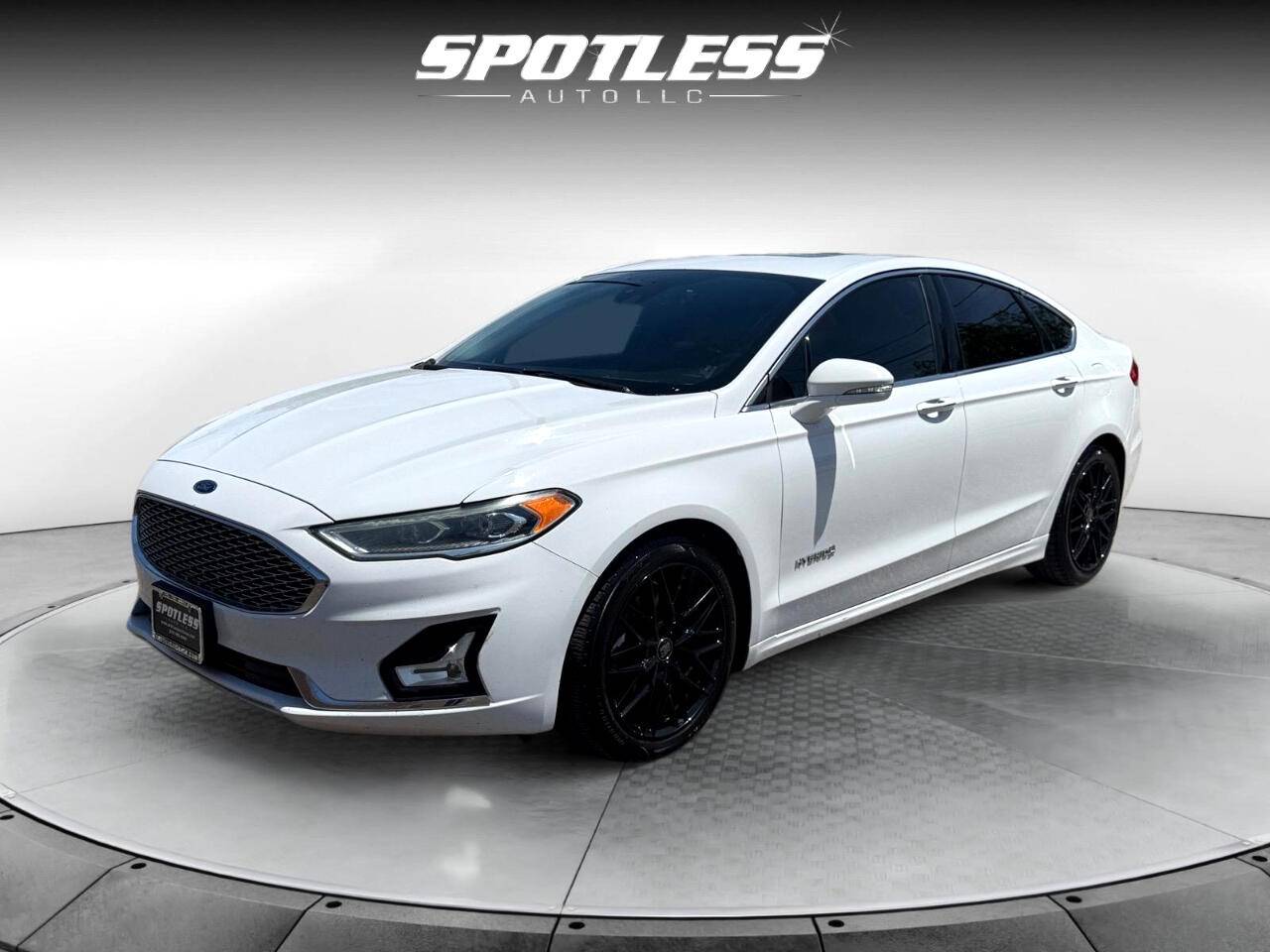 2019 Ford Fusion Hybrid Titanium — Sedan — 148,234 mi — San Antonio, TX