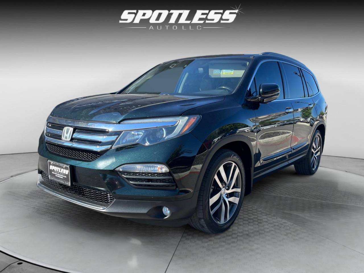 2016 Honda Pilot Touring — SUV — 176,663 mi — San Antonio, TX