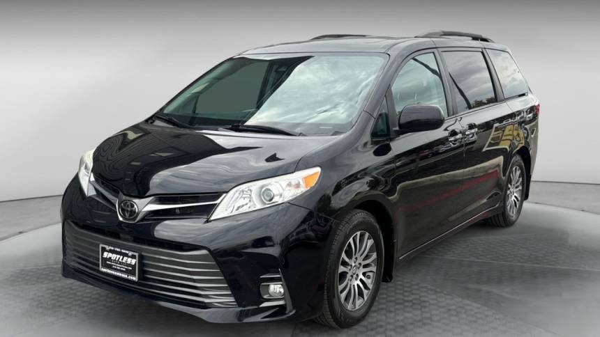 2020 Toyota Sienna XLE — Minivan — 101,352 mi — San Antonio, TX
