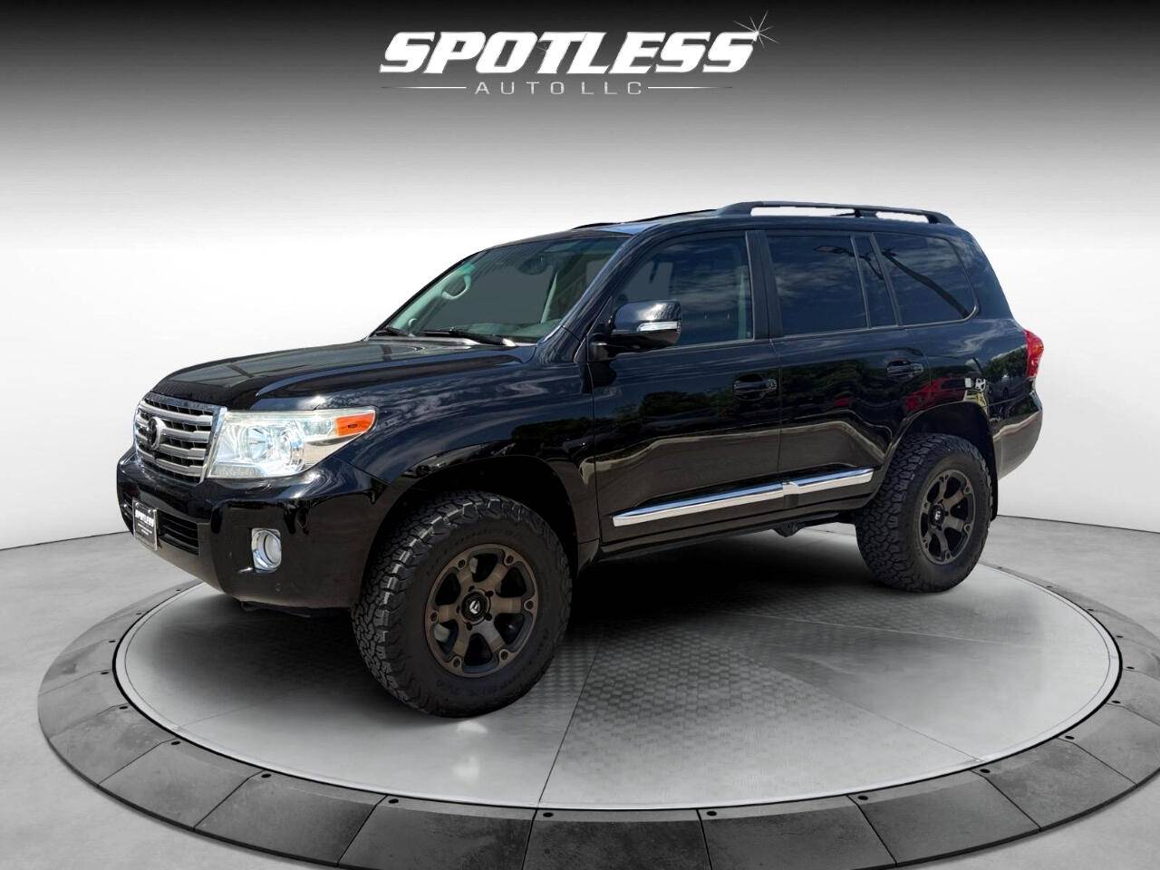 2013 Toyota Land Cruiser Base — SUV — 143,321 mi — San Antonio, TX