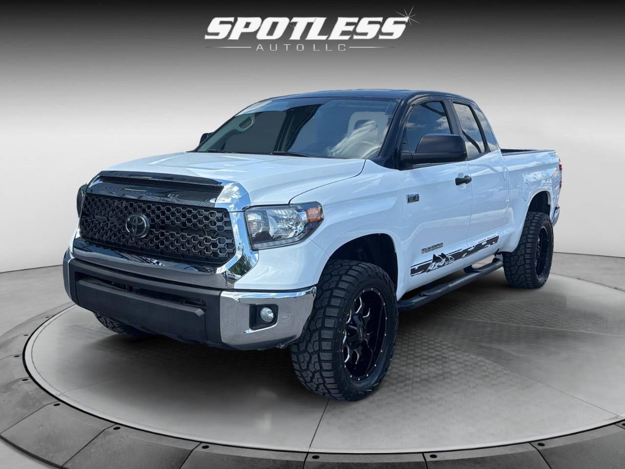 2020 Toyota Tundra SR5 — Pickup Truck — 158,563 mi — San Antonio, TX