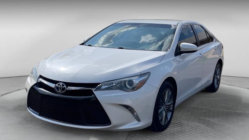 2015 Toyota Camry SE — Sedan — 127,810 mi — San Antonio, TX