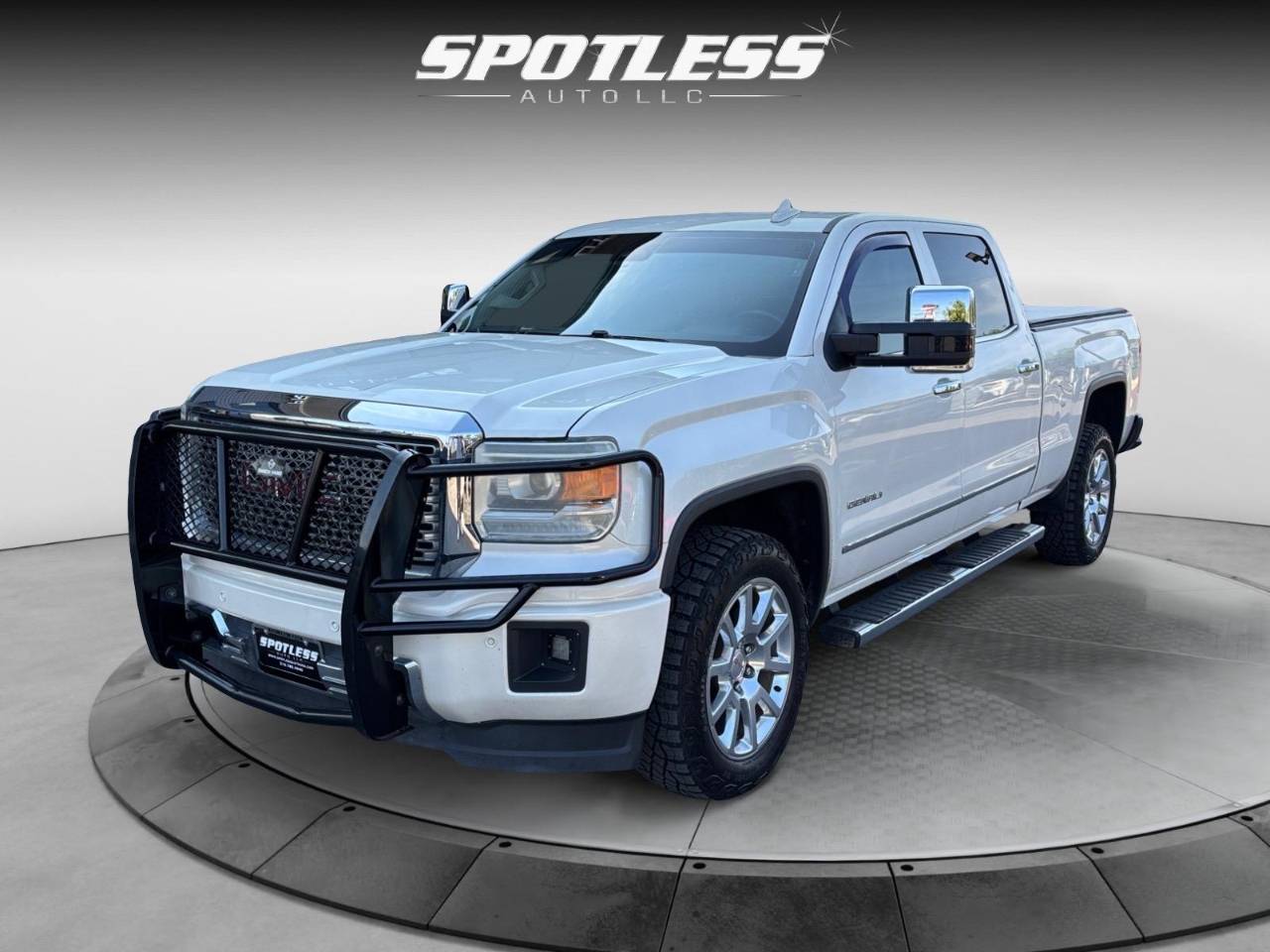 2015 GMC Sierra 1500 Denali — Pickup Truck — 205,727 mi — San Antonio, TX