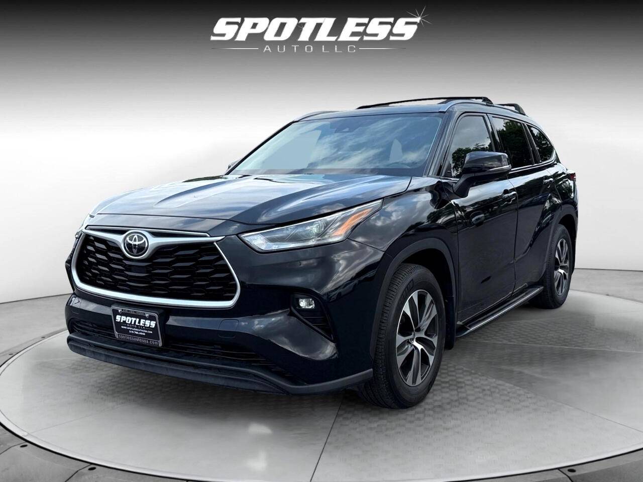 2021 Toyota Highlander XLE — SUV — 96,649 mi — San Antonio, TX