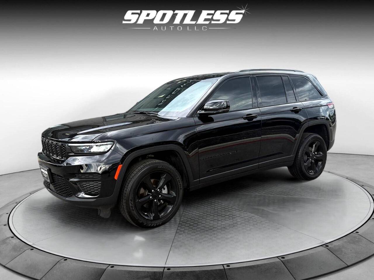 2025 Jeep Grand Cherokee Altitude — SUV — 4,306 mi — San Antonio, TX