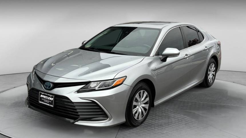 2021 Toyota Camry Hybrid LE — Sedan — 60,067 mi — San Antonio, TX