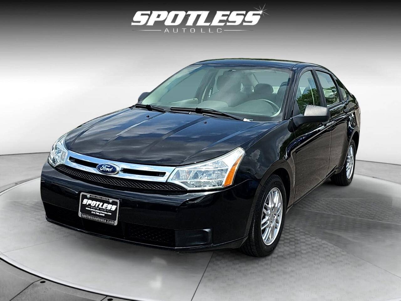 2011 Ford Focus SE — Sedan — 42,822 mi — San Antonio, TX