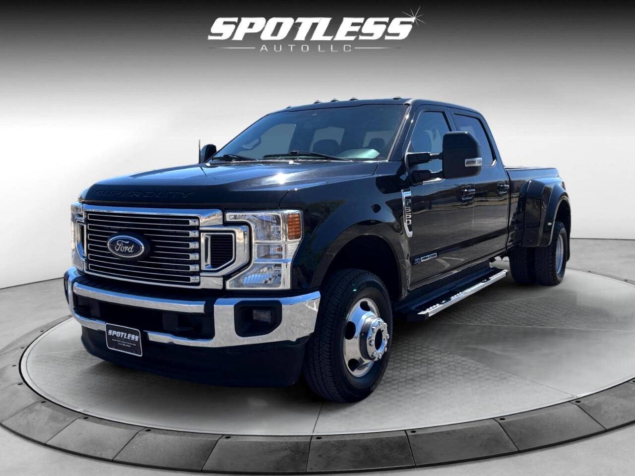 2022 Ford Super Duty F-350 LARIAT — Pickup Truck — 140,125 mi — San Antonio, TX