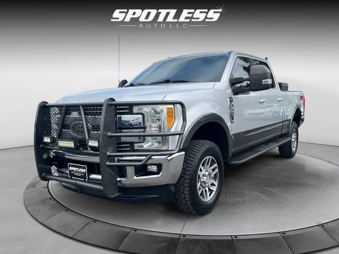 2017 Ford Super Duty F-350 Lariat — Pickup Truck — 214,855 mi — San Antonio, TX
