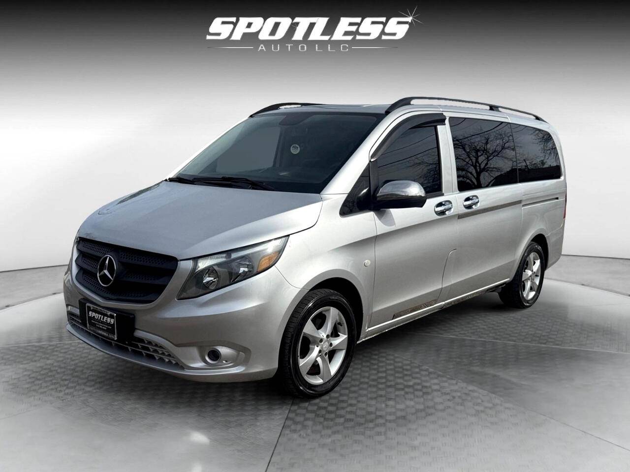 2016 Mercedes-Benz Metris Passenger Van Standard — Passenger Van — 160,683 mi — San Antonio, TX