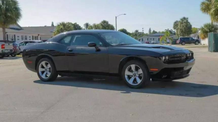2021 Dodge Challenger SXT — Coupe — 29,734 mi — Hollywood, FL