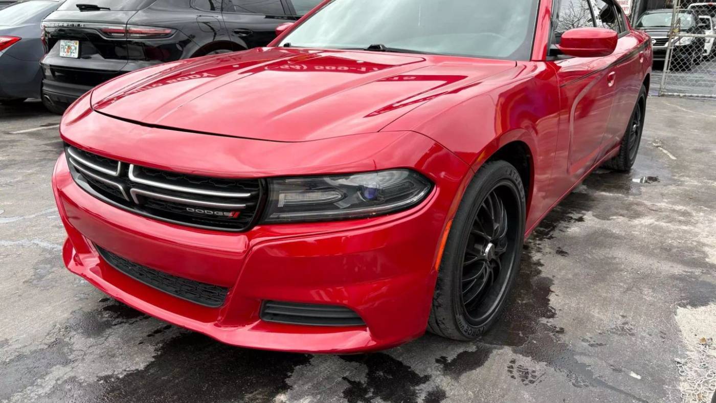 2015 Dodge Charger SE — Sedan — 112,758 mi — Hollywood, FL
