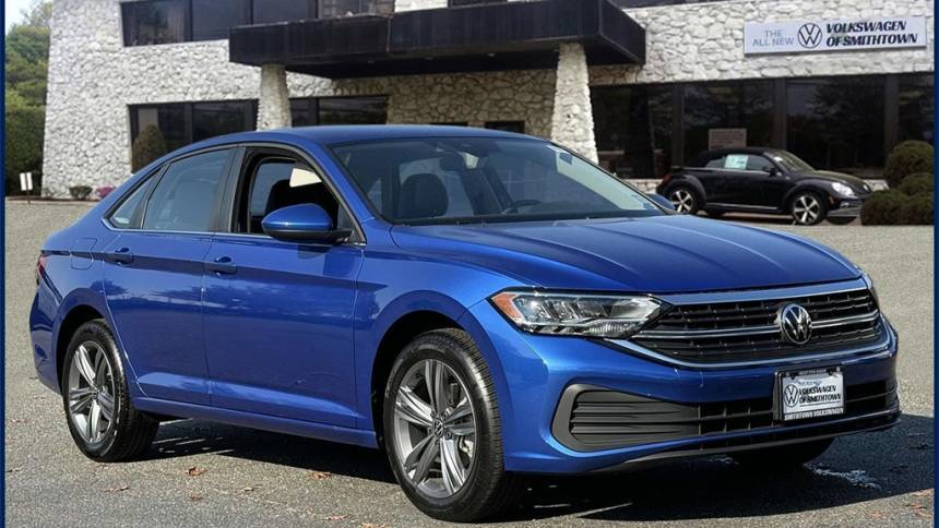 2024 Volkswagen Jetta SE — Sedan — 1,427 mi — St. James, NY