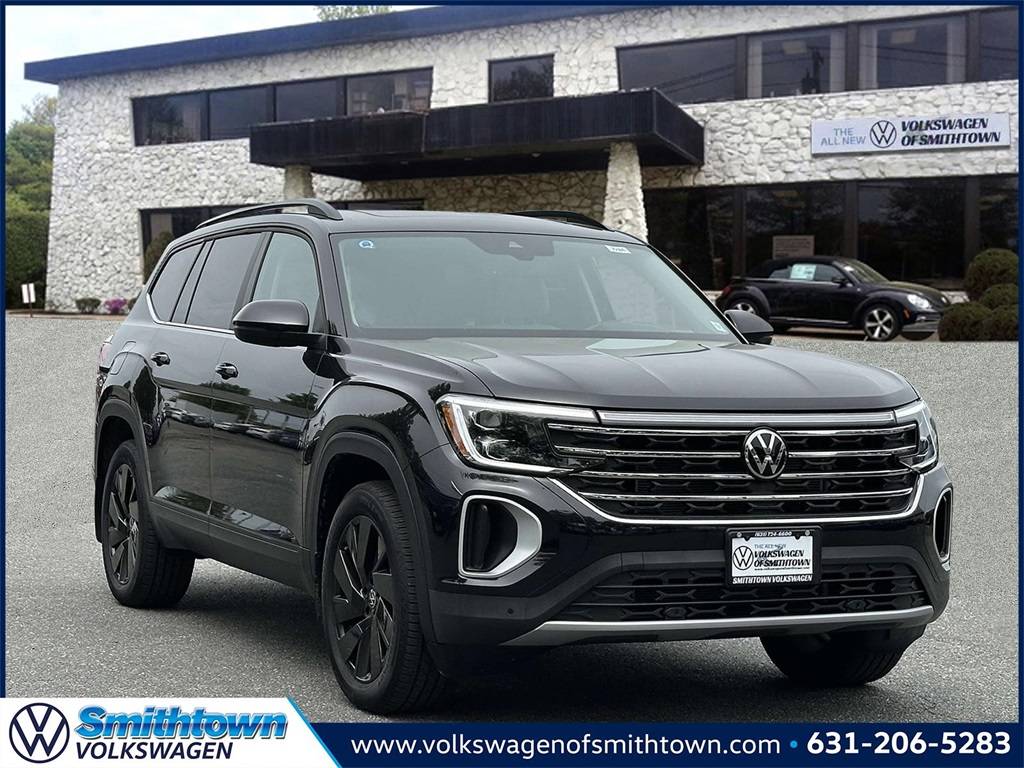 2025 Volkswagen Atlas SE with Technology — SUV — 4,082 mi — St. James, NY