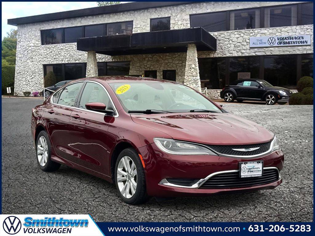 2015 Chrysler 200 Limited — Sedan — 98,304 mi — St. James, NY