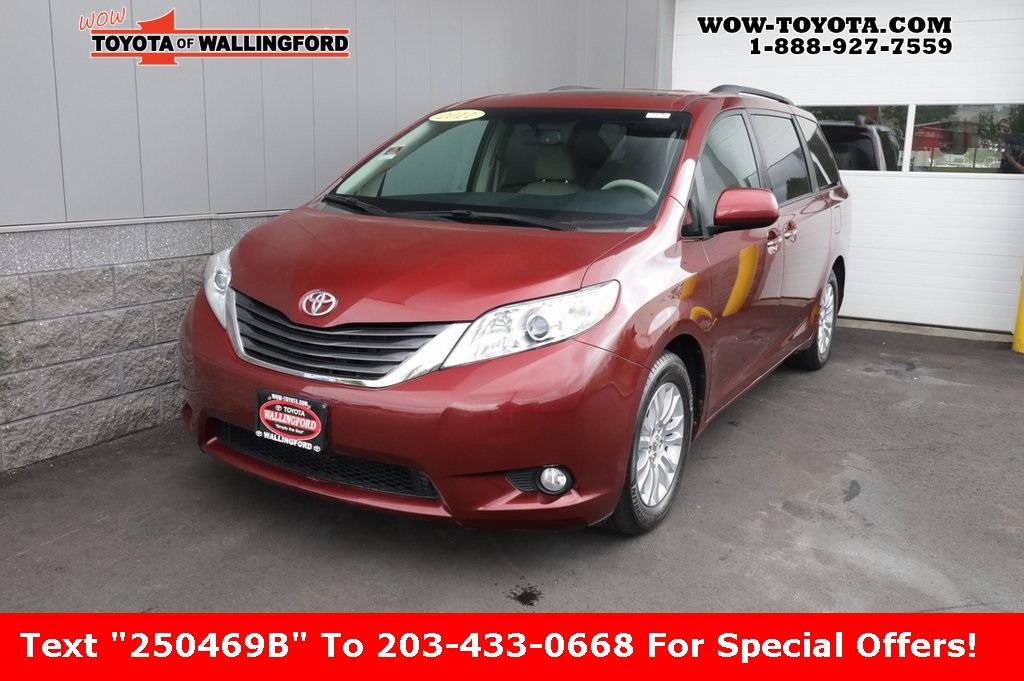 2011 Toyota Sienna Base — Minivan — 90,644 mi — Wallingford, CT