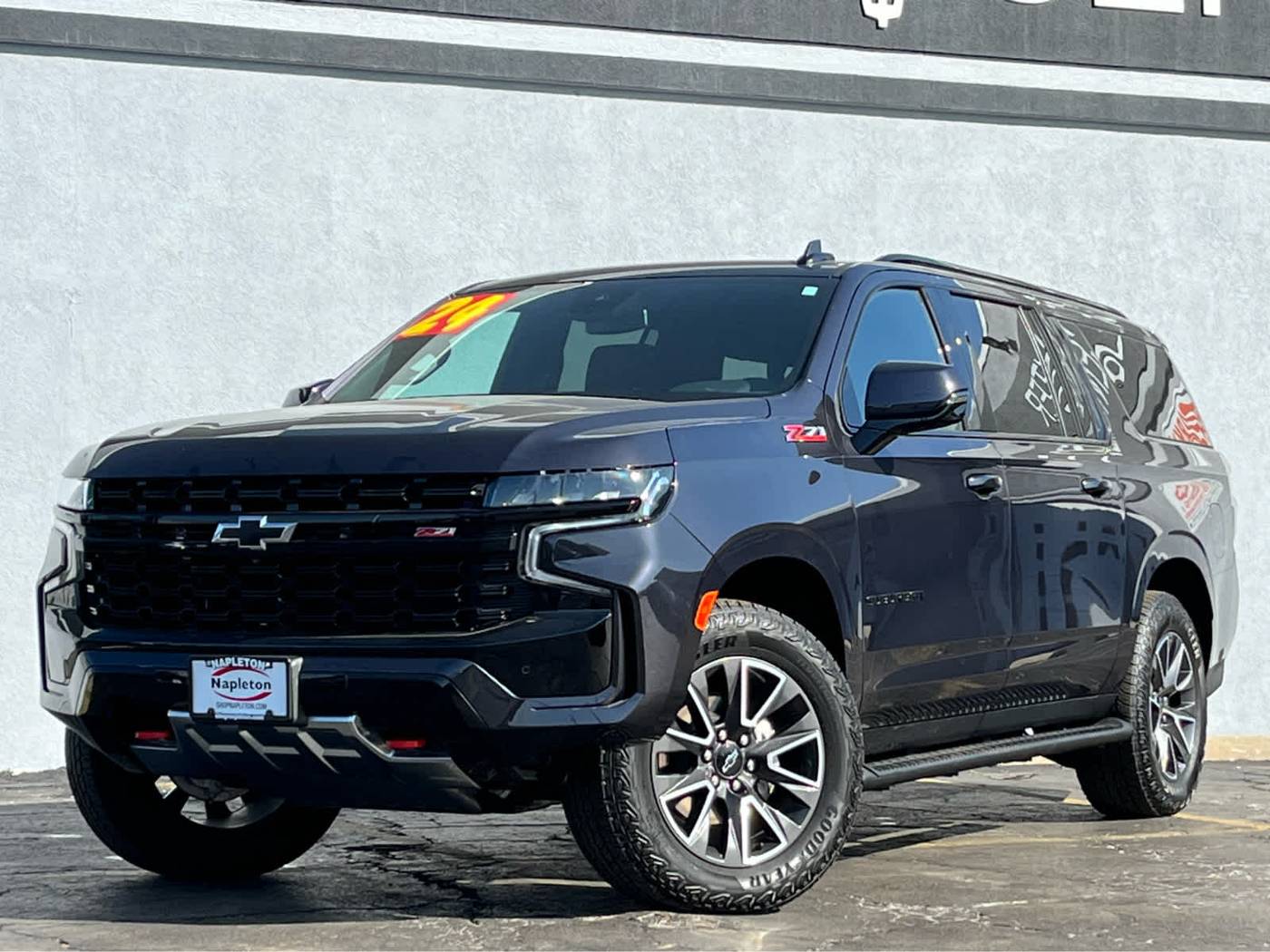2024 Chevrolet Suburban Z71 — SUV — 6,759 mi — Blue Island, IL