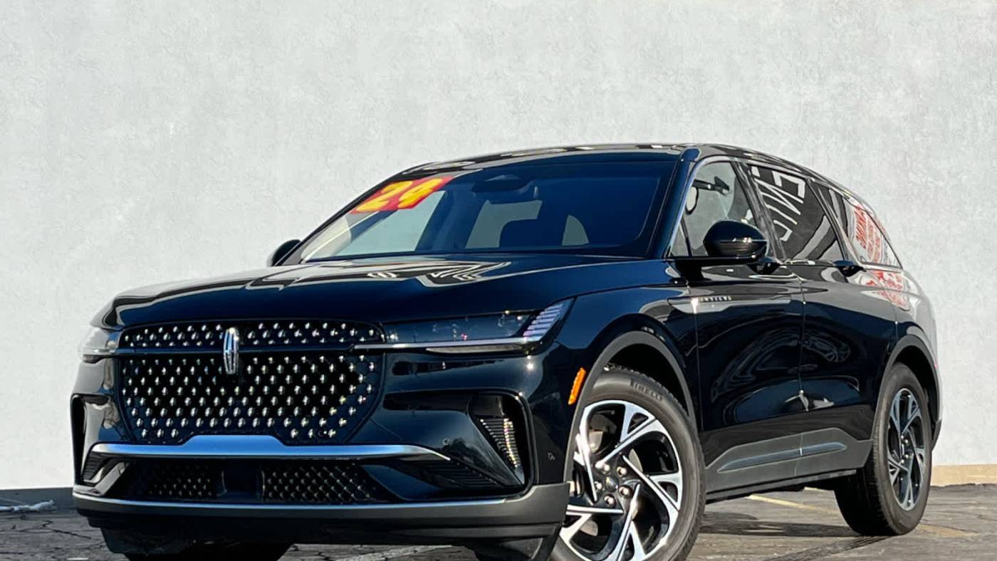 2024 Lincoln Nautilus Premiere — SUV — 12,390 mi — Blue Island, IL