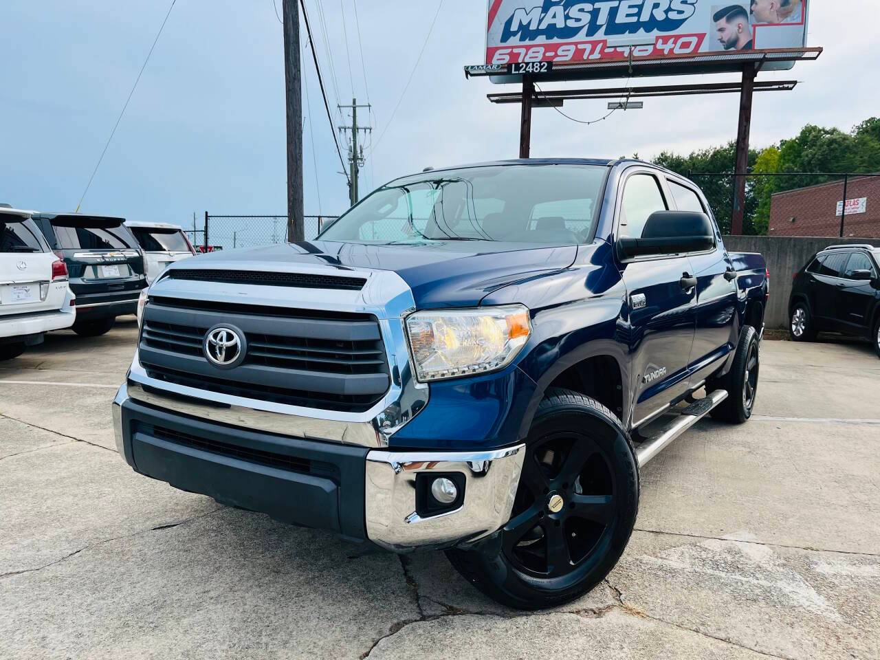 2014 Toyota Tundra SR5 — Pickup Truck — 143,709 mi — Gainesville, GA