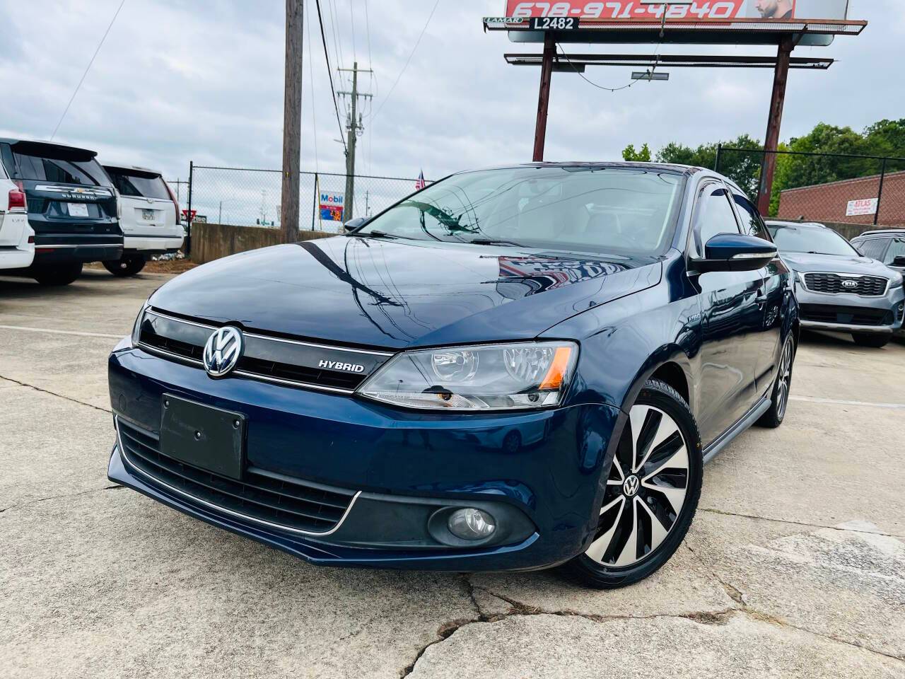 2014 Volkswagen Jetta Hybrid SEL Premium — Sedan — 137,816 mi — Gainesville, GA