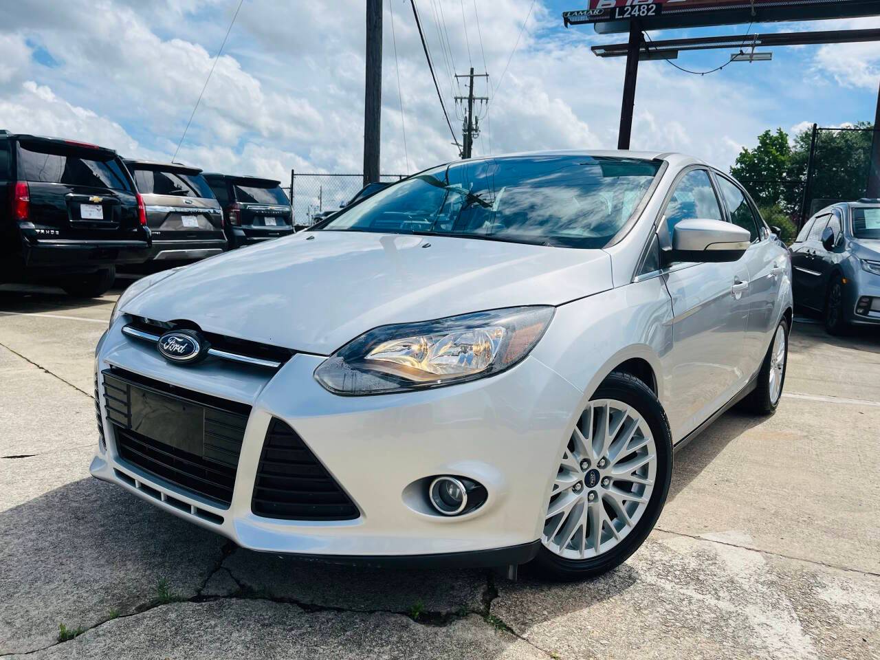 2014 Ford Focus Titanium — Sedan — 118,300 mi — Gainesville, GA