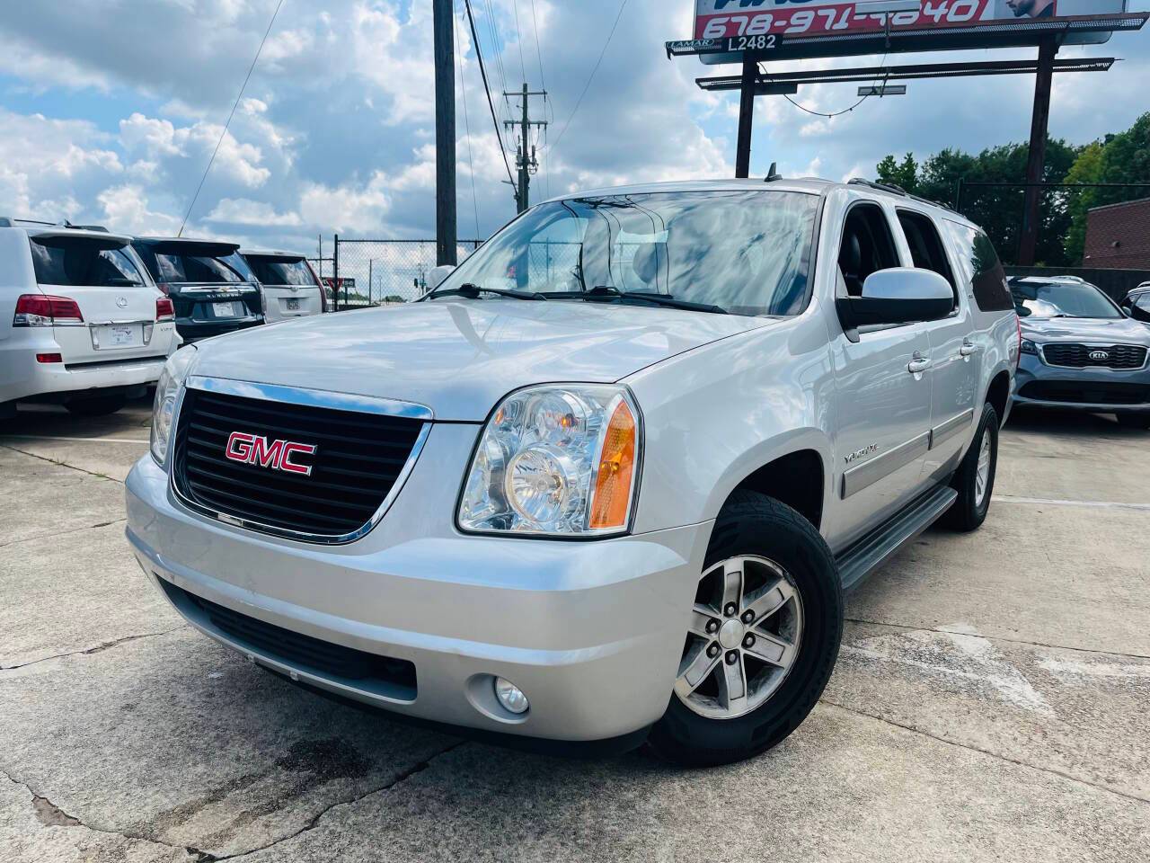 2014 GMC Yukon SLT — SUV — 196,511 mi — Gainesville, GA