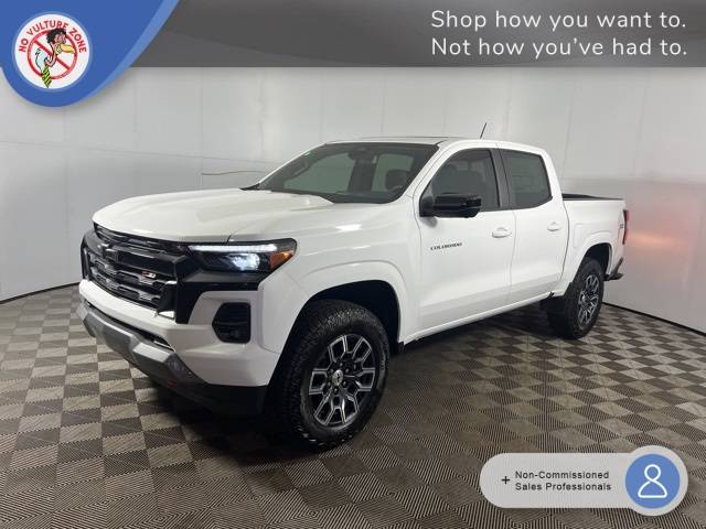 2025 Chevrolet Colorado Z71 — Pickup Truck — 338 mi — Columbus, IN