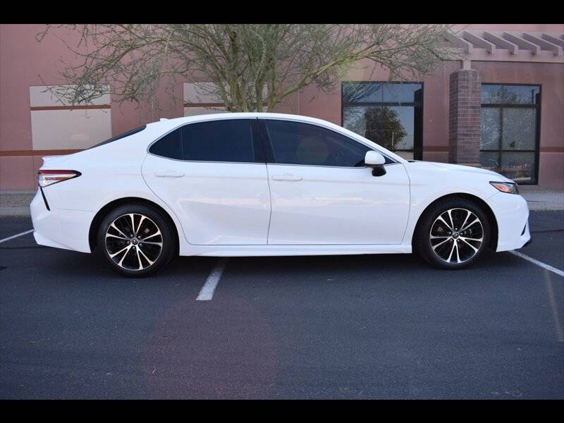 2020 Toyota Camry SE — Sedan — 117,165 mi — Mesa, AZ
