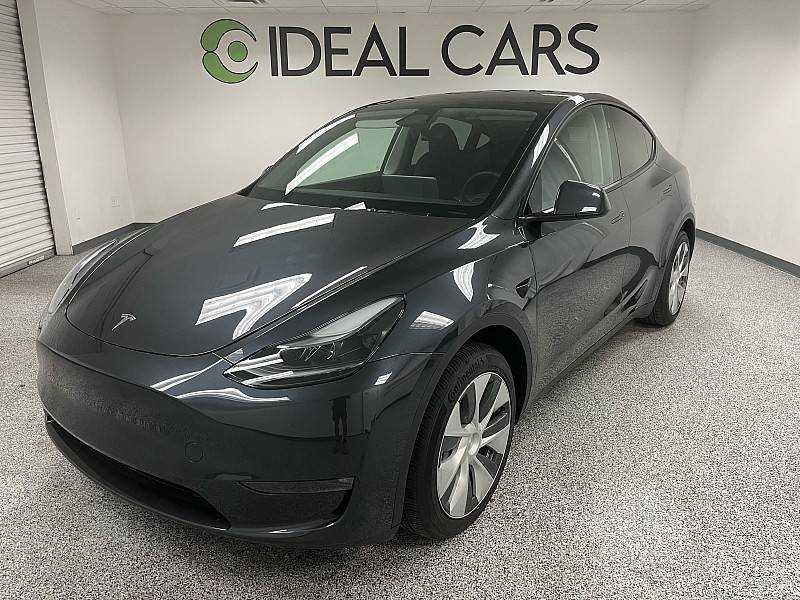 2024 Tesla Model Y Long Range — SUV — 6,320 mi — Mesa, AZ