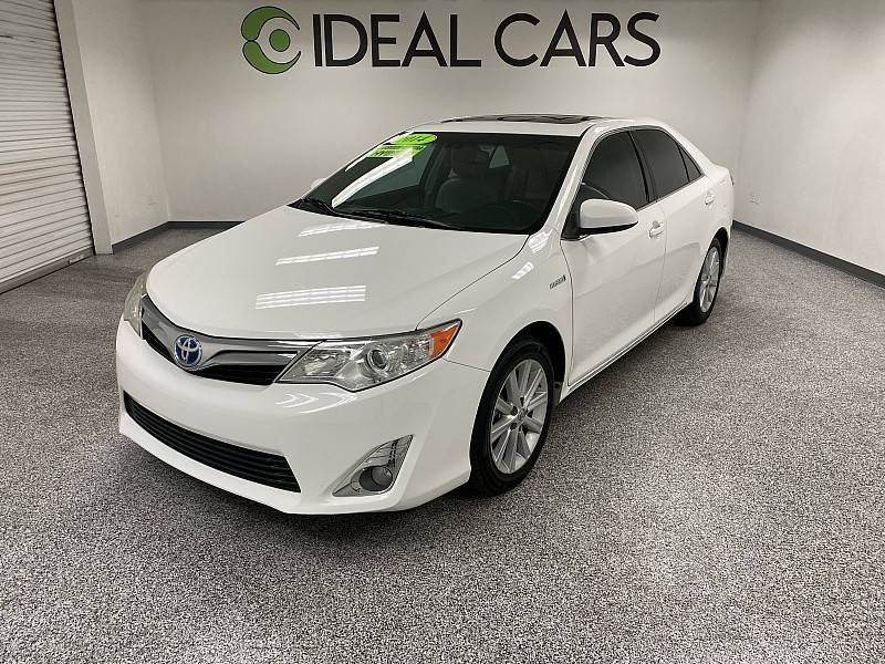 2014 Toyota Camry Hybrid XLE — Sedan — 99,701 mi — Mesa, AZ