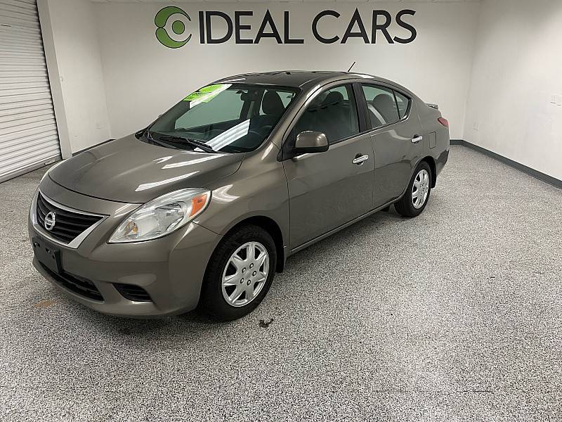 2013 Nissan Versa SV — Sedan — 99,091 mi — Mesa, AZ