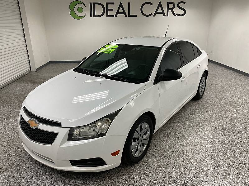 2013 Chevrolet Cruze LS — Sedan — 77,988 mi — Mesa, AZ