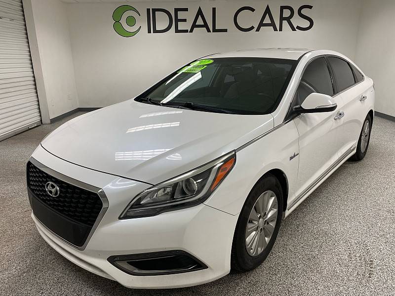 2017 Hyundai Sonata Hybrid SE — Sedan — 134,045 mi — Mesa, AZ