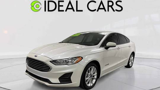 2019 Ford Fusion Hybrid SE — Sedan — 70,571 mi — Mesa, AZ