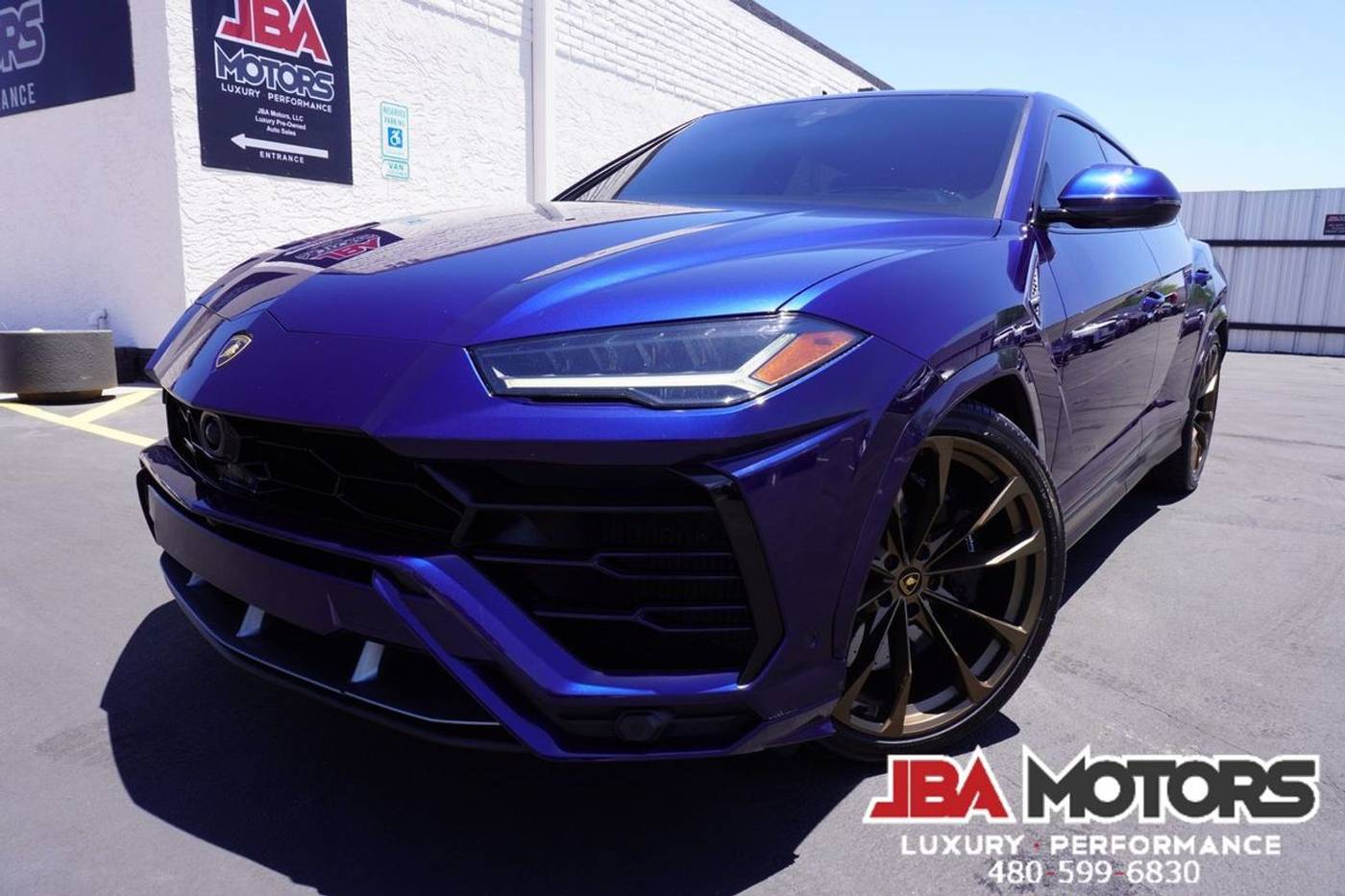 2021 Lamborghini Urus Standard