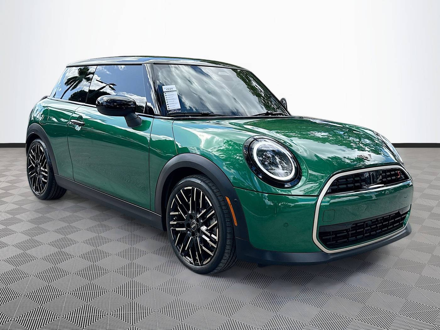 2025 MINI Hardtop Cooper S Signature — Hatchback — 8,766 mi — Coconut Creek, FL