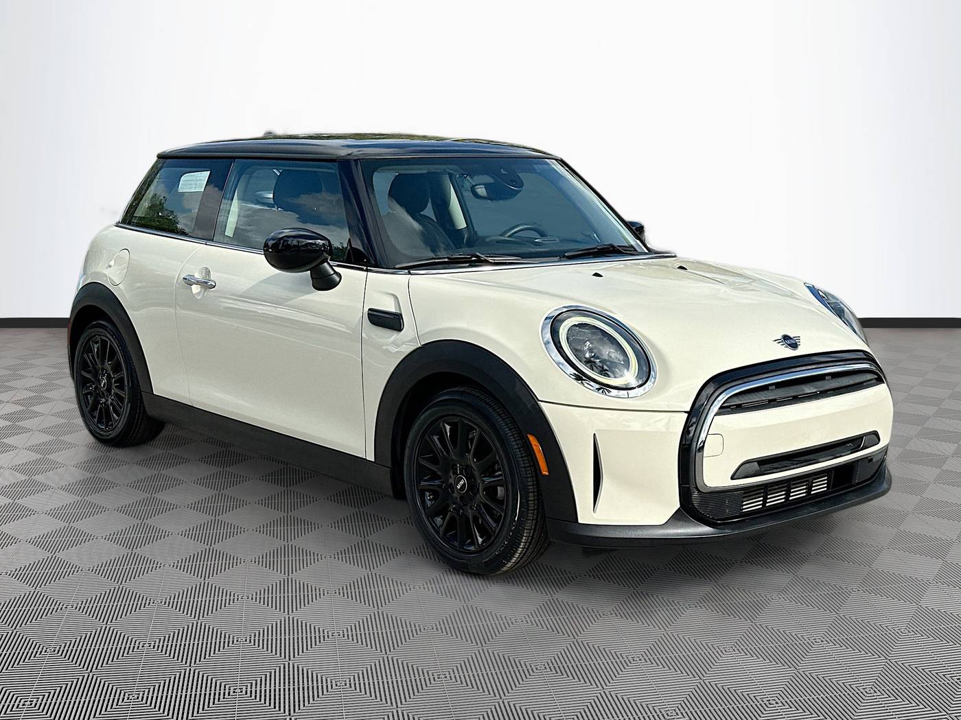 2022 MINI Hardtop Oxford Edition — Hatchback — 32,170 mi — Coconut Creek, FL