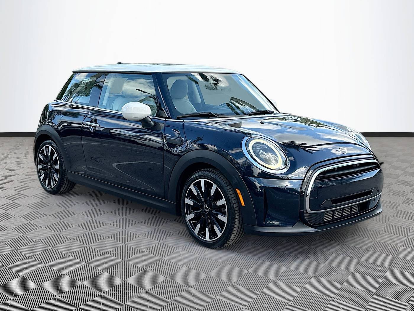 2022 MINI Hardtop Cooper — Hatchback — 65,630 mi — Coconut Creek, FL
