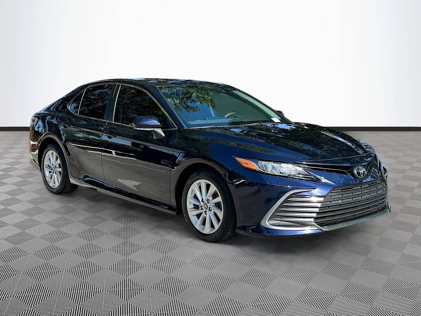 2022 Toyota Camry LE — Sedan — 27,109 mi — Coconut Creek, FL