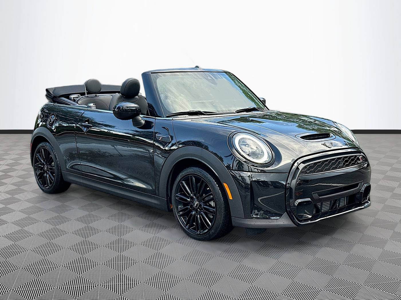 2023 MINI Convertible Cooper S Classic — Convertible — 2,714 mi — Coconut Creek, FL
