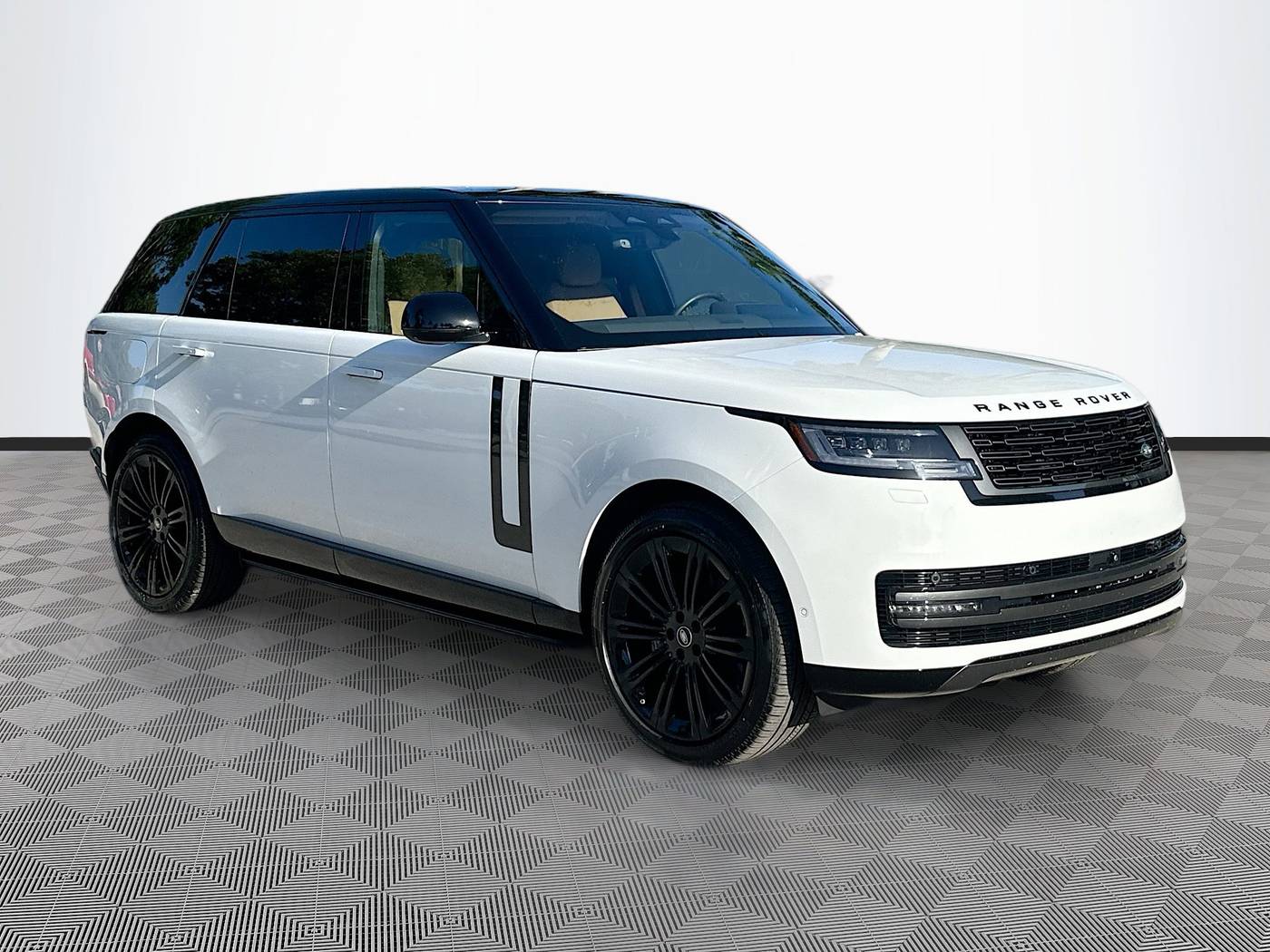 2025 Land Rover Range Rover SE — SUV — 6,197 mi — Coconut Creek, FL